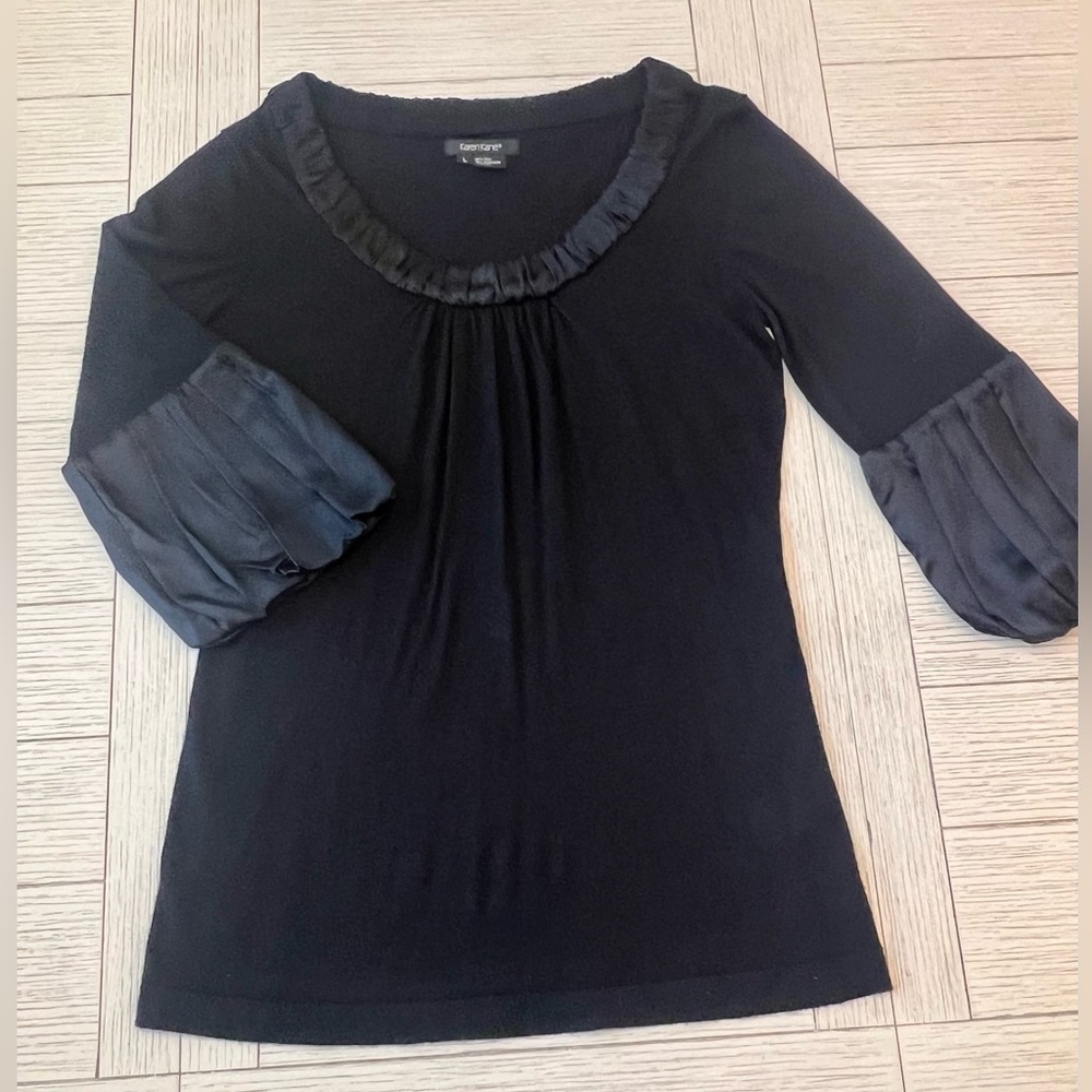 Karen Kane silk and cashmere top. Size L